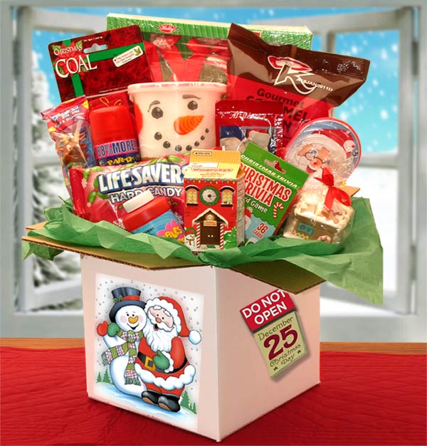 Holiday Celebrations Gift Basket – Premium Gift Box